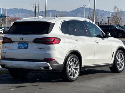Used 2023 BMW X5 xDrive40i w/ Premium Package image 2