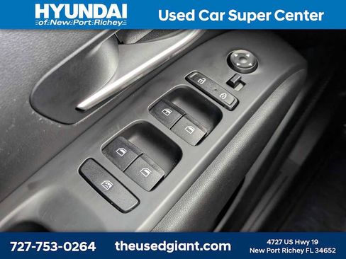 Used 2023 Hyundai Tucson SE FWD image 22
