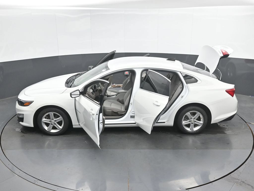 Used 2023 Chevrolet Malibu LS FWD image 48