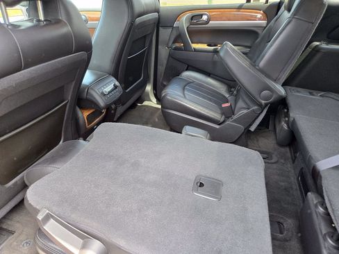 Used 2009 Buick Enclave CXL w/ Driver Confidence Package AWD/4WD image 19