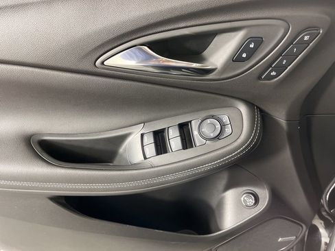 Certified 2025 Buick Encore GX Avenir w/ Avenir Technology Package image 25