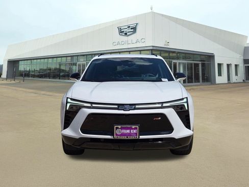 Used 2024 Chevrolet Blazer EV RS AWD/4WD image 2