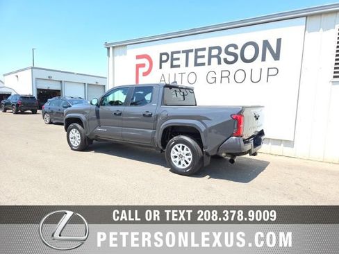 Used 2024 Toyota Tacoma SR5 AWD/4WD image 6