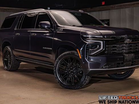 Used 2025 Chevrolet Suburban High Country AWD/4WD image 1