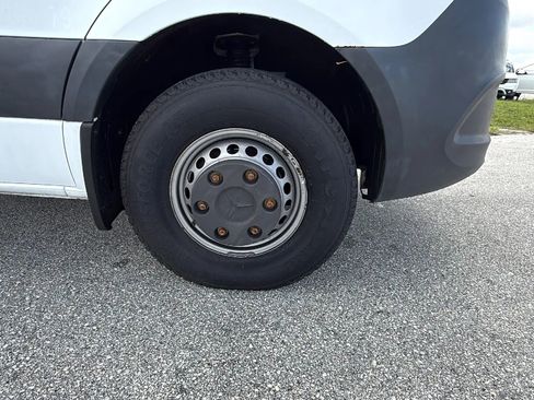 Used 2019 Mercedes-Benz Sprinter 170 image 27