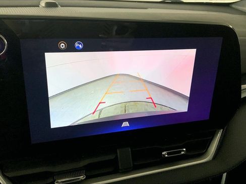 Used 2025 Chevrolet Equinox LT FWD image 22