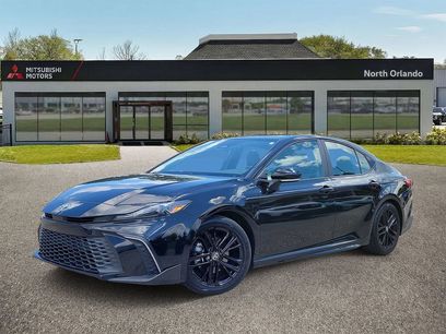 Used 2025 Toyota Camry SE w/ Multimedia Upgrade Package