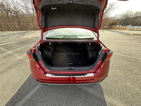 Certified 2022 Nissan Altima 2.5 SR image 29