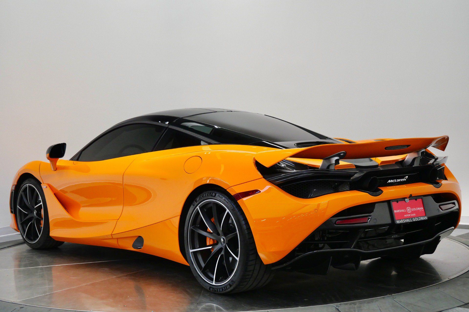 Used 2022 McLaren 720S Performance RWD image 7