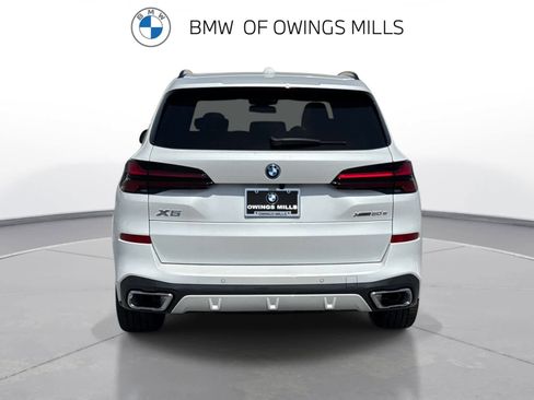 New 2026 BMW X5 xDrive50e w/ M Sport Package AWD/4WD image 7