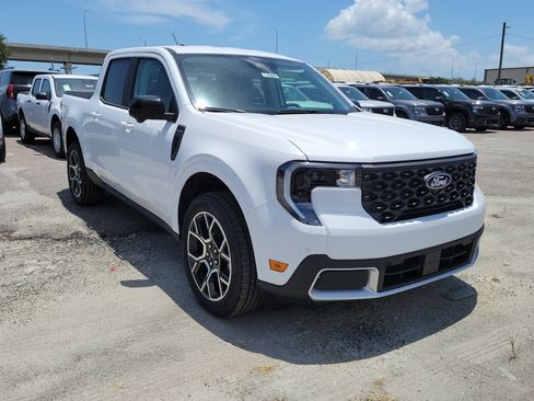 New 2026 Ford Maverick Lariat AWD/4WD image 2