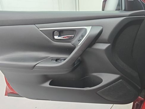 Used 2017 Nissan Altima 2.5 SV w/ Convenience Package FWD image 26