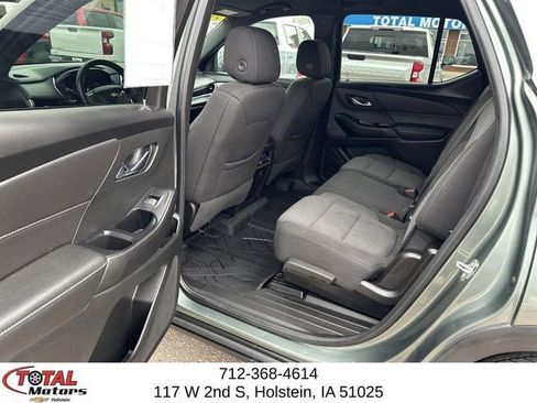 Used 2023 Chevrolet Traverse LT image 19