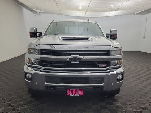 Used 2019 Chevrolet Silverado 3500 LTZ w/ Duramax Plus Package image 6