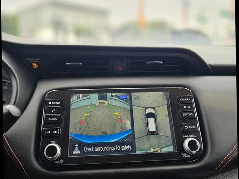 Used 2021 Nissan Kicks SR image 22