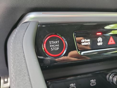 New 2026 Audi SQ5 Premium Plus AWD/4WD image 31