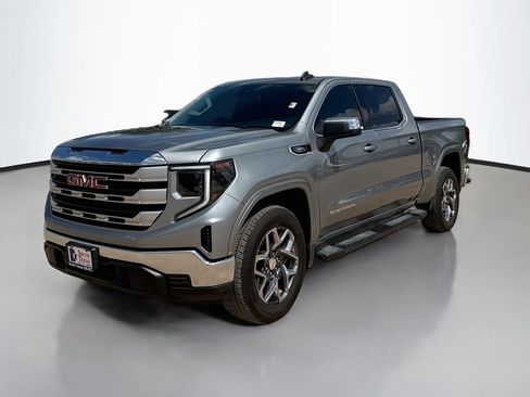 Used 2026 GMC Sierra 1500 SLE w/ Preferred Package RWD image 3