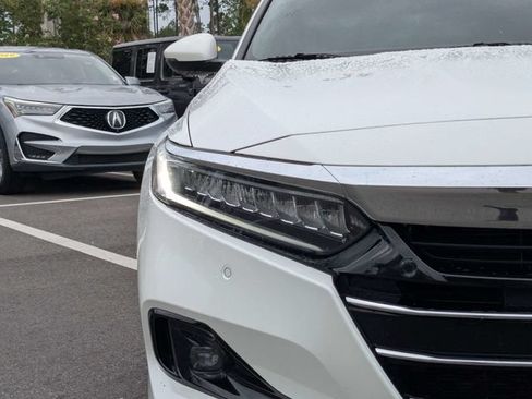 Used 2022 Honda Accord Touring image 9