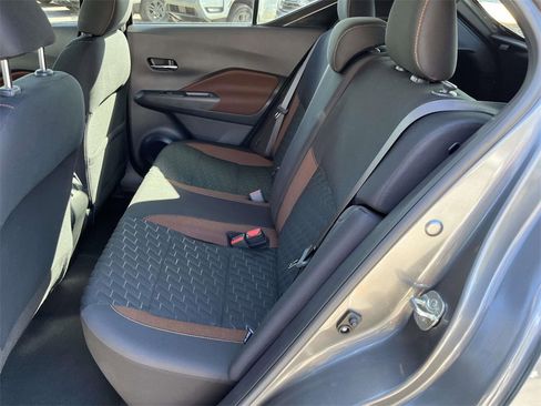 Used 2023 Nissan Kicks SR image 10