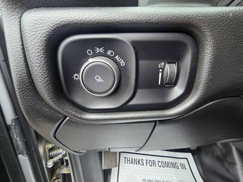 Used 2022 RAM 3500 Tradesman w/ Chrome Appearance Group AWD/4WD image 20