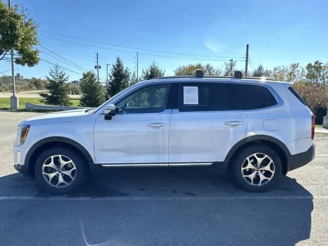 Used 2020 Kia Telluride EX w/ Towing Package AWD/4WD image 2