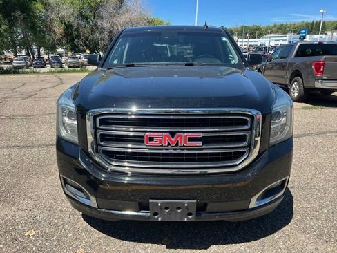 Used 2017 GMC Yukon SLT AWD/4WD image 2