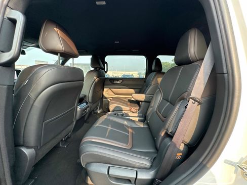 New 2026 Nissan Armada SL w/ Captain's Chari Seat Package AWD/4WD image 31