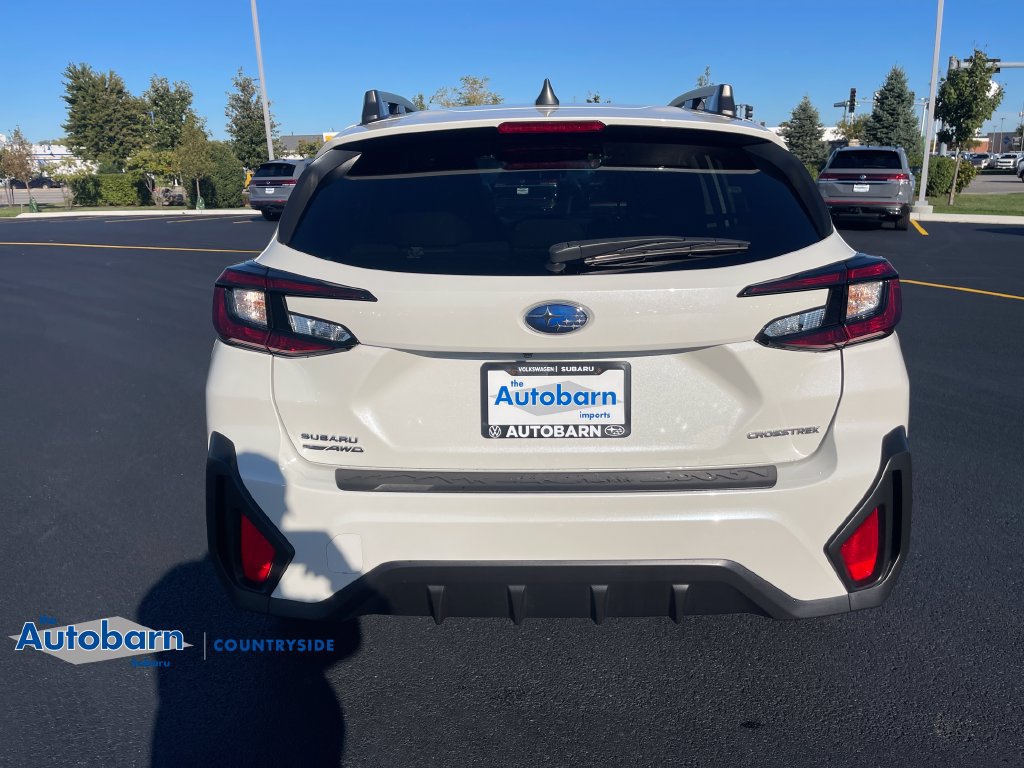 Used 2024 Subaru Crosstrek 2.0i Premium w/ Crosstrek Mirror Package AWD/4WD image 4