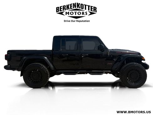 Used 2022 Jeep Gladiator Rubicon w/ LED Lighting Group AWD/4WD image 2