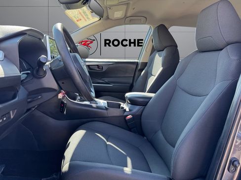 Certified 2024 Toyota RAV4 LE AWD/4WD image 10