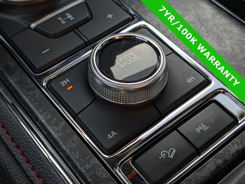 Certified 2024 Ford Expedition Limited image 34