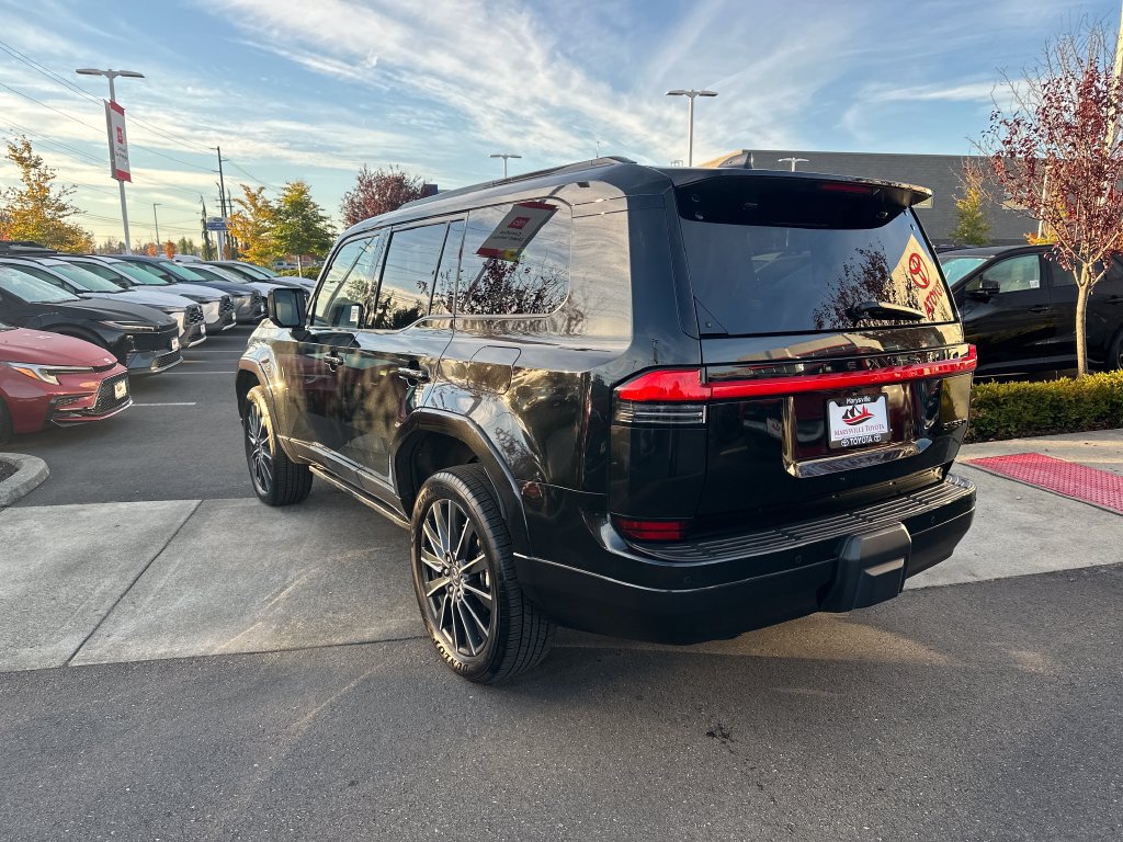 Used 2025 Lexus GX 550 w/ Accessory Package (Z1) AWD/4WD image 3
