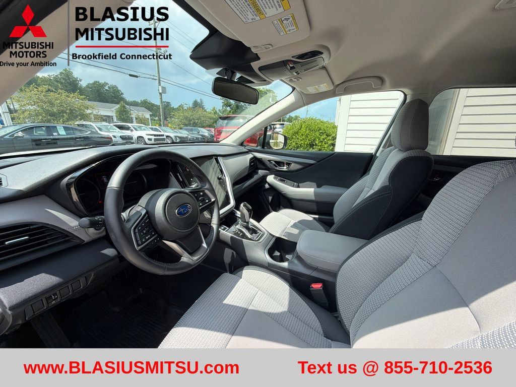 Used 2024 Subaru Outback Premium AWD/4WD image 19