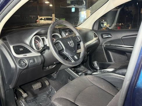 Used 2015 Dodge Journey SXT w/ Flexible Seating Group FWD image 11