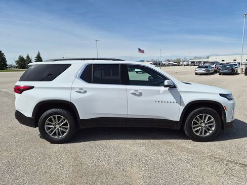 Used 2023 Chevrolet Traverse LT FWD image 4
