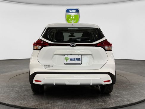 Used 2024 Nissan Kicks S FWD image 4