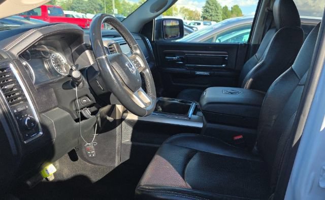 Used 2015 RAM 1500 Laramie w/ Convenience Group AWD/4WD image 3
