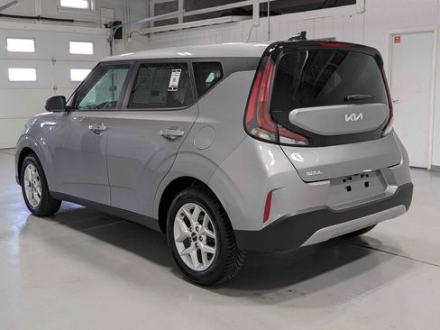 Certified 2024 Kia Soul S FWD image 10