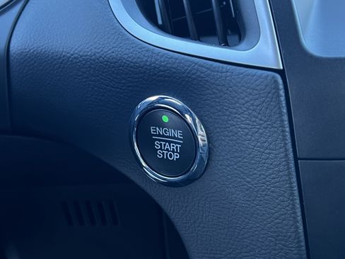 Used 2019 Ford Edge SEL w/ Equipment Group 201A image 27