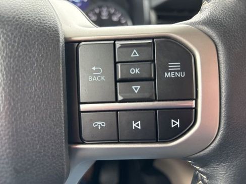 Used 2024 Ford Expedition Max XLT image 23