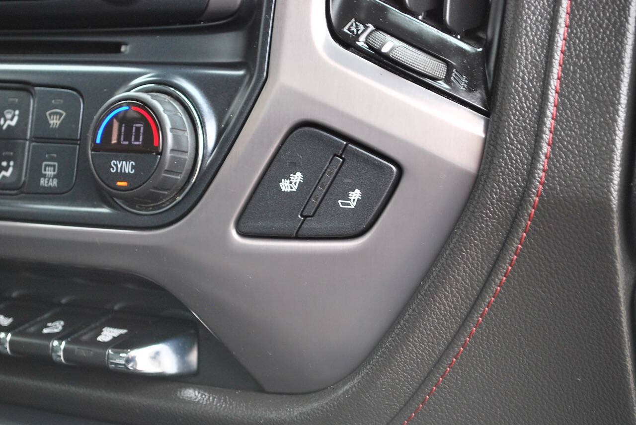 Used 2018 GMC Sierra 2500 SLT w/ Duramax Plus Package AWD/4WD image 32