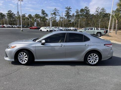 Certified 2020 Toyota Camry LE image 2