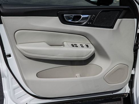 New 2026 Volvo XC60 B5 Ultra w/ Climate Package PRO image 23