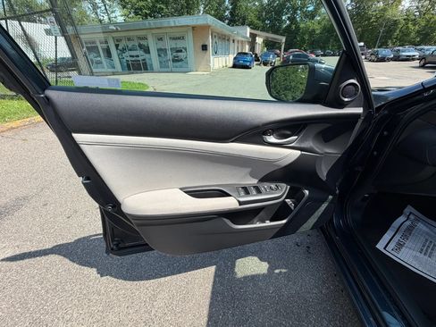 Used 2019 Honda Insight EX image 11