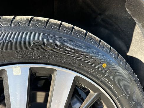 Used 2024 Nissan Pathfinder Platinum w/ Cargo Package image 36