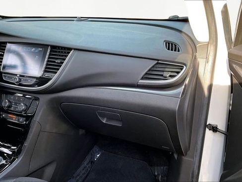 Used 2019 Buick Encore Sport Touring image 18