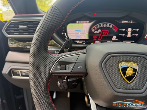 Used 2024 Lamborghini Urus S image 35