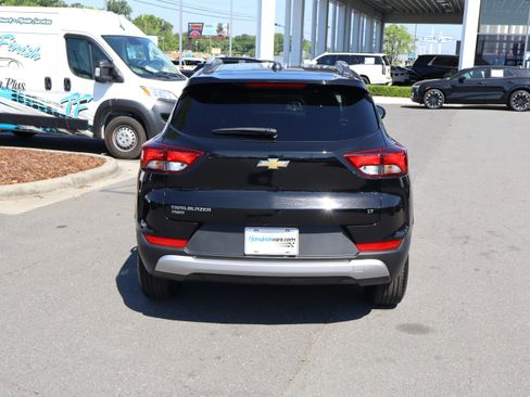 Used 2025 Chevrolet TrailBlazer LT AWD/4WD image 9