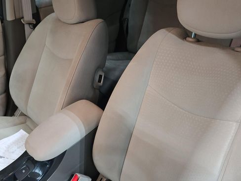 Used 2012 Nissan Leaf SL image 20