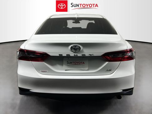 Used 2023 Toyota Camry LE image 5